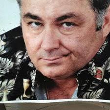 Bruce Serafin's Instagram, Twitter & Facebook