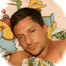 Simon Rex