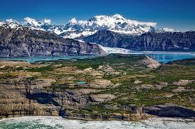 Είναι μια από τις πλουσιότερες πολιτείες της χώρας και έδρα πολλών πολυεθνικών εταιριών. Alaska Mia Politeia Me Aperiorista Kai Monadika Fysika Topia In Gr