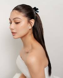 SWEET & NATURAL 🤍 Pinoy Big Brother: Celebrity Collab Edition 3rd Big  Placer Charlie Fleming shows off her natural beauty in newly shared  Instagram photos, wearing a simple yet elegant white dress. “