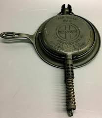 Griswold American No 8 Waffle Maker Low Base Cast Iron Antique Usa 885 885e Griswold Waffles Maker Cast Iron Griswold Cast Iron