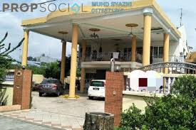 Kampung raja uda is a very convenient location, it only takes 10 minutes to federal highway, kesas highway, nkve highway. Bungalow For Sale In Kampung Raja Uda Port Klang By Muhd Syazni Propsocial