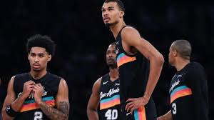 Kings' Devin Carter: Scores 15 in spot start