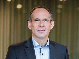 Serving customers in times of change