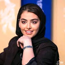 ریحانه پارسا در مسیر بازیگری فیلم های مستهجن؟ | عکس غیرقابل باور از ریحانه  پارسا