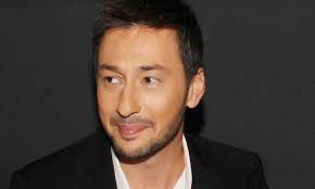 Ο αγαπημένος θέμης αδαμαντίδης ετοιμάζεται να επιστρέψει ξανά στην διασκέδαση της αθήνας, στην πίστα του εμπατή north live. To 3espasma Toy Panoy Kalidh Gia Ton 8emh Adamantidh Mas Afhse Xwris Doyleia Lifestyle Thepressroom Gr