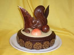 Mon Miroir Au Chocolat De Paques Avec Un Coeur De Mousse 1 2 3 4 Filles Aux Fourneaux Chocolat Temperage Chocolat Chocolat Paques