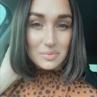 Autumn Samuels's Instagram, Twitter & Facebook