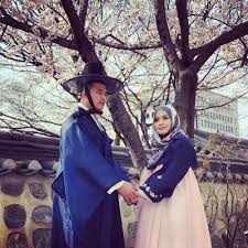 Sinopsis patah sayap bertongkat paruh. Biodata Aaron Aziz Pelakon Patah Sayap Bertongkat Paruh