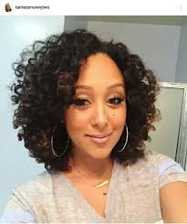 Black Actress With Short Curly Hair Tamera Mowry Natural Hair Styles Curly Hair Styles Hair Inspiration