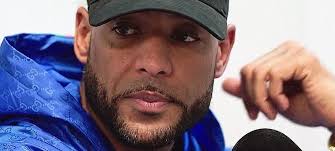Booba refers to a series of reaction images, textual reactions and fan art and other memes revolving around the word booba and images of various characters cartoonishly popping their eyes in desire. Booba S En Prend Violement A Skyrock Et Annule Son Planete Rap Mce Tv