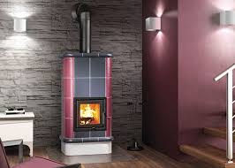 Le stufe e i camini a legna mcz hanno tutti rendimenti intorno all'80% e in molti casi anche superiori: Stufa A Legna Come Scegliere Quella Perfetta Per La Tua Casa