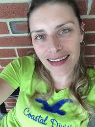 36 years old without filters and makeup divorced romantic I like to make  friends and something more. if you want the same follow me❤️‍🔥🔥  Https://linkr.bio/facebookevet