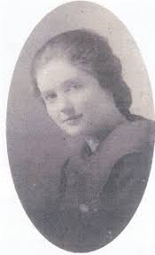 Histories and Mysteries: Family Stories and Genealogy : Venus Perry Creager  North, 1900-2002