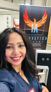 Edward Loza's Instagram, Twitter & Facebook