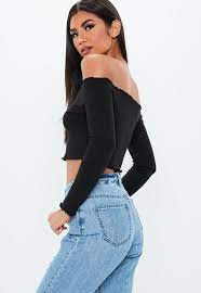 Livraison gratuite en point relais colis® idéal pour le sport, facile à porter. Crop Top Noir Col Bateau Bords Ondules From Missguided On 21 Buttons