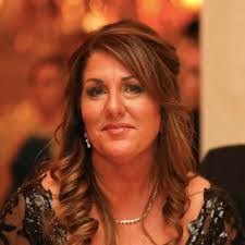 Jennifer Remillard's Instagram, Twitter & Facebook