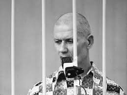 Андре́й рома́нович чикати́ло, романизированный : Chetvert Veka Spustya Kak Zhivut Rodstvenniki Znamenitogo Serijnogo Ubijcy Chikatilo Ekspress Gazeta