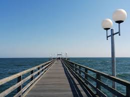 Guests can share a meal in nixe restaurant & bar, restaurant strandhalle and restaurant diavolo, located about 300 feet away. Binz Auf Rugen Lasst Ihr Anglerherz Freudentanze Tanzen
