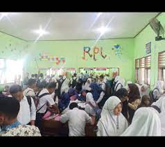Lowongan pt oppo area jatirogo : Pengambilan Pin Pendaftaran Ppdb 2019 Smkn Jatirogo Tuban