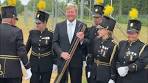 Willem-Alexander meets kings and scores at Schuttersfeest - YouTube