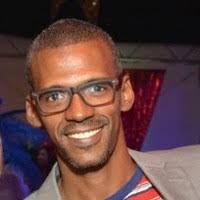 40+ perfiles de «Felipe Peña»