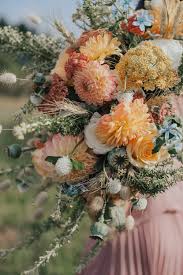 The Best Of New Zealand Florists Part 2 Together Journal Flora Styling In 2020 Flower Aesthetic Wedding Flowers White Roses Flower Bouquet Wedding