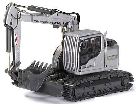 Liebherr R920 Compact Excavator