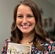 Sidney Hatch's Instagram, Twitter & Facebook