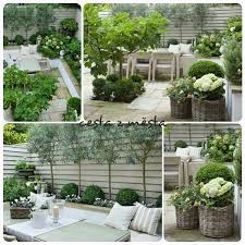 Pin By Helene On Zahrada Small Courtyard Gardens Small Garden Design Courtyard Gardens Design