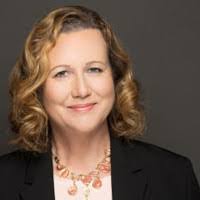 Laura Redmon's Instagram, Twitter & Facebook