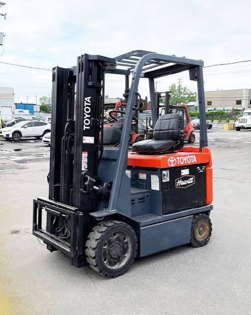 Toyota 7FBCU25 Forklift