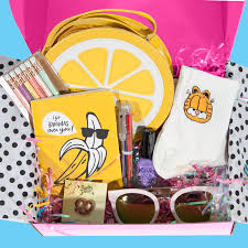 Ladies Check This Out Enter To Win A Free Year Subscription To Quirky Crate The Mo Subscription Box Design Subscription Box Mom Subscription Boxes For Girls