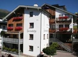 Serfaus is a municipality in the district of landeck in the austrian state of tyrol. Die 10 Besten Pensionen In Serfaus Osterreich Booking Com