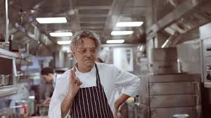 Giorgio locatelli vive da così tanto tempo oltremanica che quando racconta la sua storia o le sue ricette sembra uno di quei nativi inglesi che si agitano per i diritti della volpe allo speaker's corner di. Locanda Locatelli Facebook
