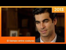 Flechazo Entre Sira Y Ramiro En El Tiempo Entre Costuras De Antena 3 Youtube Tiempo Entre Costuras Costura Tiempos