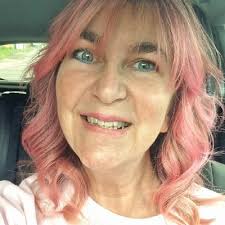 Me whenever I see long-form posts… Is it just me? 🤷‍♀️ Do you skim or skip  long posts while scrolling? 👀 Gif description for inclusion pinned in the  comments 📌