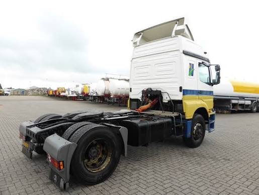 Mercedes Benz 1828LS-2004 Cab & Chassis Truck