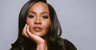 Isa Watson's Instagram, Twitter & Facebook