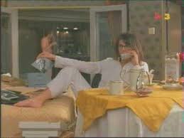 Why elizabeth hurley isn't keen to. Elizabeth Hurley Feets Austin Powers Good Capture Youtube