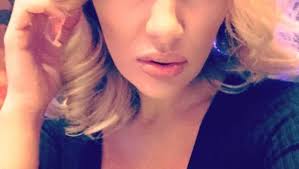 FOTO: E gravidă, dar n-a renunţat la ţinutele sexy! Bianca Roman, fosta  ispită de la "Insula Iubirii", şi-a extaziat admiratorii