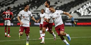 Flamengo e fluminense ficarão 18 dias fora do maracanã por reforma no gramado . Com Gol Na Reta Final Do Jogo Fluminense Vence Flamengo Em Sao Paulo Agencia Brasil