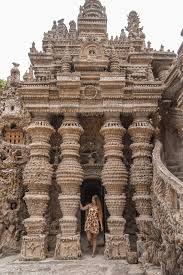 Que Faire Dans La Drome Palais Ideal Du Facteur Cheval En 2020 Week End Insolite Insolite Blog Voyage