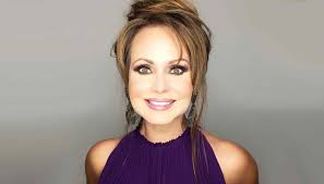 FLOR AMARO (@FLORAMARO8)