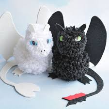 This is now my fursona xd. Pompon Night Fury Light Fury How To Train Your Dragon 3 Craft Mindy