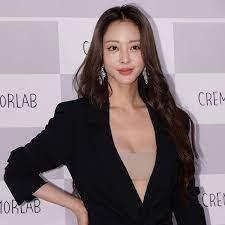 18 eylül 1982 doğum yeri: Korean Actress Han Ye Seul Launches Her Own Personal Youtube Channel E Online Ap