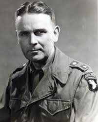 TB29Z53) Travel Bug Dog Tag