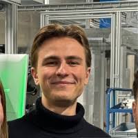 90+ perfiles de «Florek»