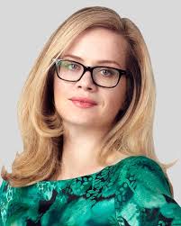 Say what you like about Melania Trump but she's good at being married to  Donald