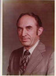 Robert Eberhardt's Instagram, Twitter & Facebook